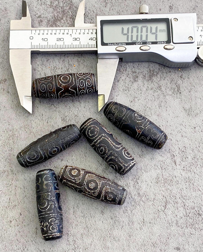 40mm Tibetan Agate Focal Beads