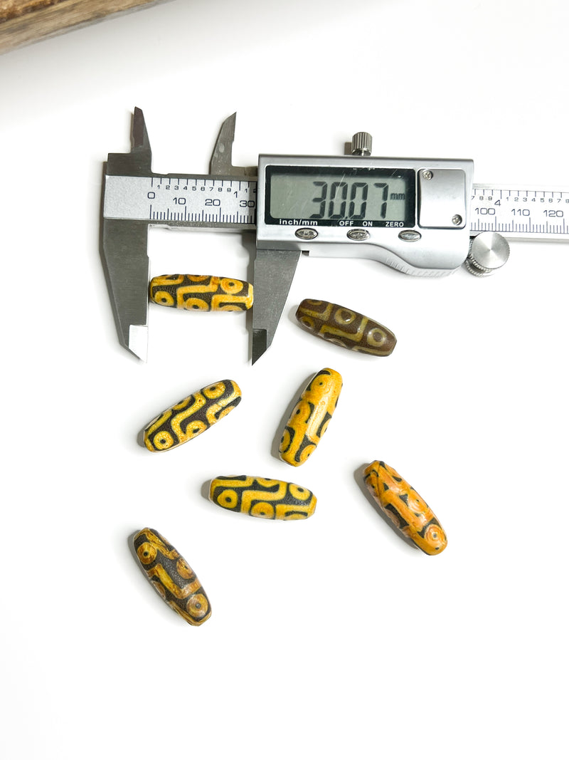 30mm Yellow Tibetan Agate Focal Beads
