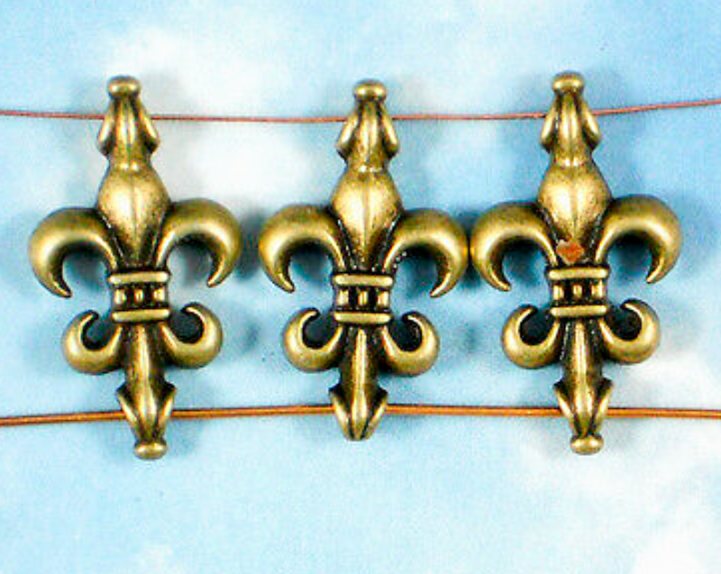 Fleur De Lis Connectors