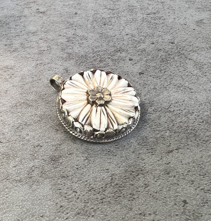Tibetan Style Daisy Bone Pendant