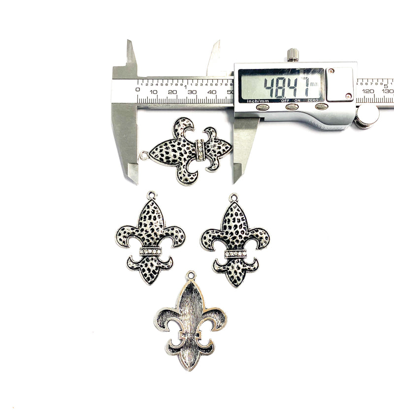 Fleur De Lis Charm